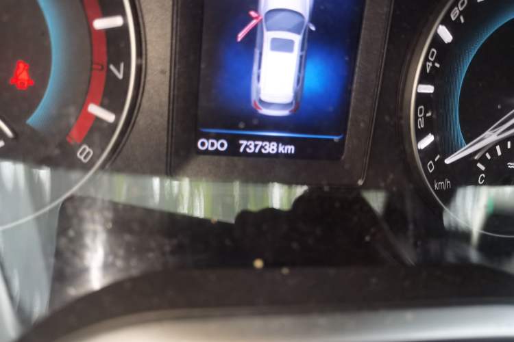 Used Haval H2 2017 Red-Label 1.5T Manual Two-Wheel Drive Luxury Model Odometer Close Up