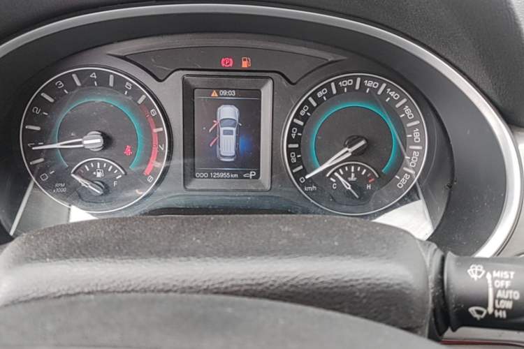 Used Haval H2 2017 Blue Label 1.5T Automatic Two-Wheel Drive Luxury Model Odometer Close Up