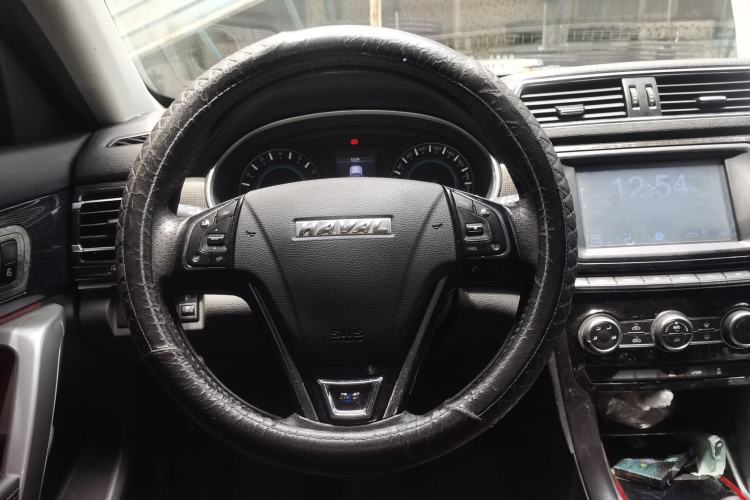 Used Haval H2 2017 Red-Label 1.5T Manual Two-Wheel Drive Luxury Model Steering Wheel