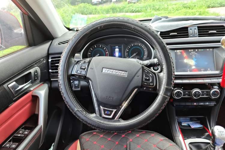 Used Haval H2 2017 Blue Label 1.5T Manual Two-Wheel Drive Luxury Model Steering Wheel