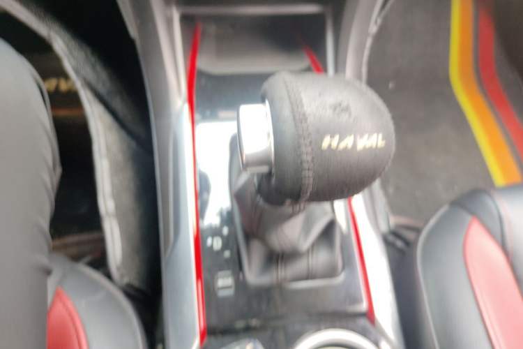 Used Haval H2 2017 Blue Label 1.5T Automatic Two-Wheel Drive Elite Model Gear Lever
