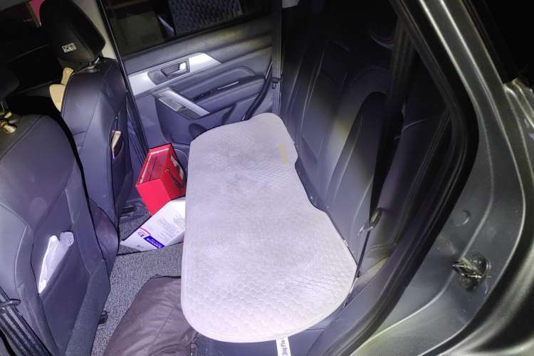 Used Haval H2 2017 Red-Label 1.5T Automatic Two-Wheel Drive Luxury Model Left Rear Seat