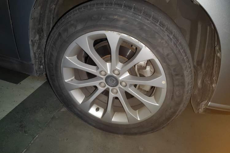 Used Haval H2 2017 Red-Label 1.5T Automatic Two-Wheel Drive Luxury Model Right Front Wheel Hub