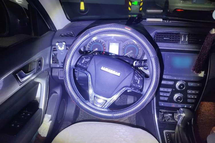 Used Haval H2 2017 Red-Label 1.5T Automatic Two-Wheel Drive Luxury Model Steering Wheel