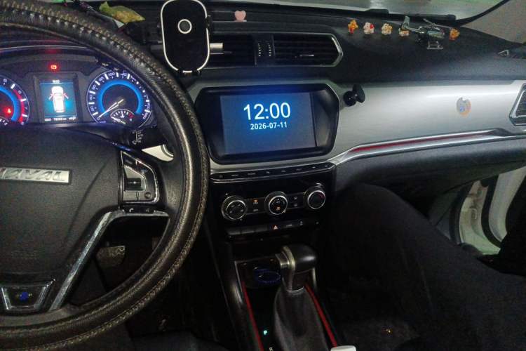 Used Haval H2 2017 Blue Label 1.5T Automatic Two-Wheel Drive Luxury Model Audio And AC Panel