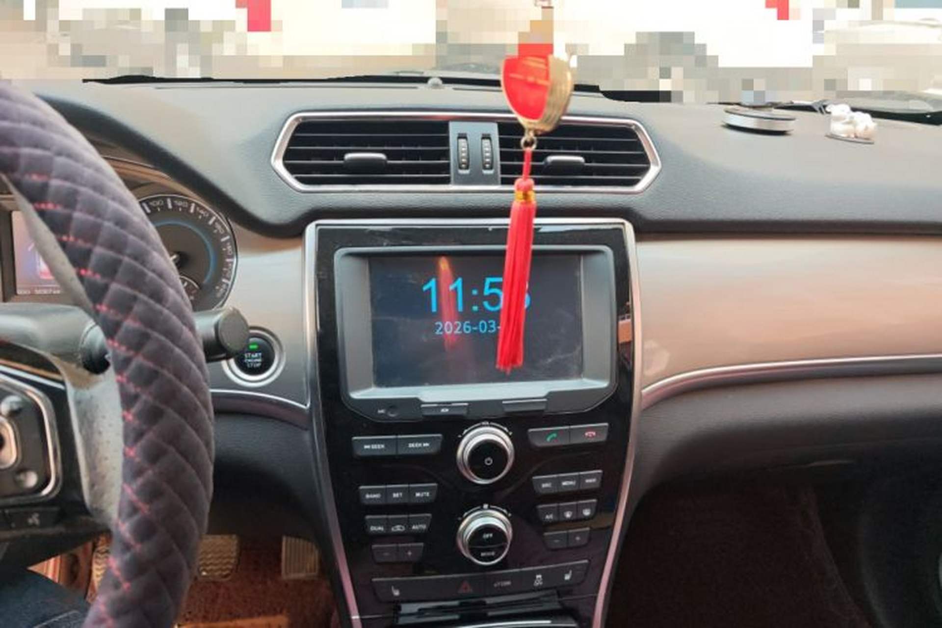Used Haval H2 2017 Red-Label 1.5T Manual Two-Wheel Drive Luxury Model Audio And AC Panel