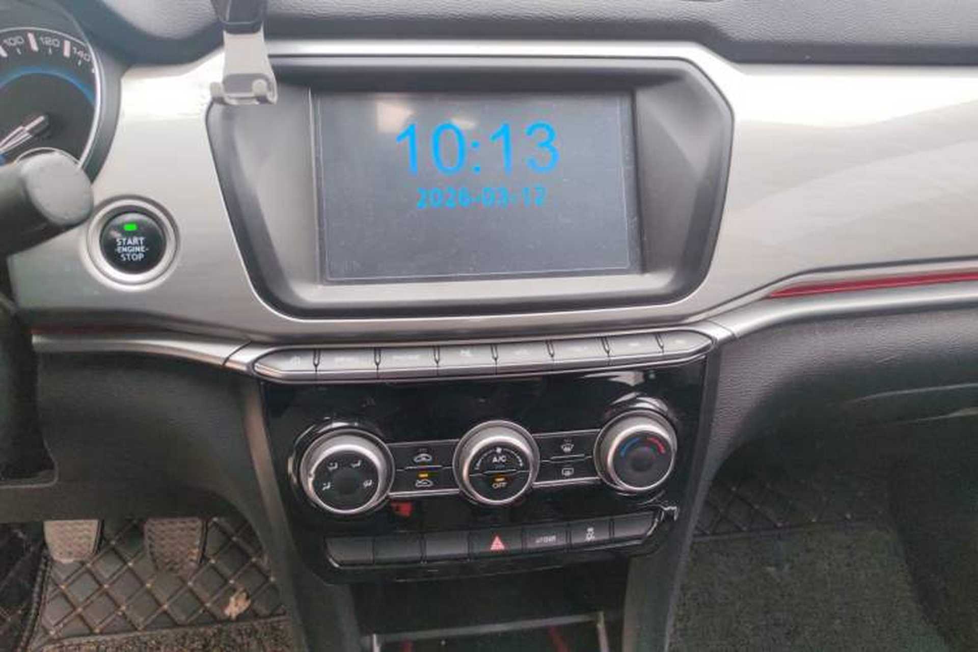 Used Haval H2 2017 Blue Label 1.5T Manual Two-Wheel Drive Elite Model Audio And AC Panel