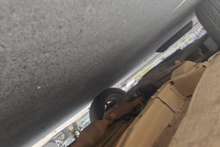Used Haval H2 2017 Red-Label 1.5T Manual Two-Wheel-Drive Elite Model Chassis Front Left