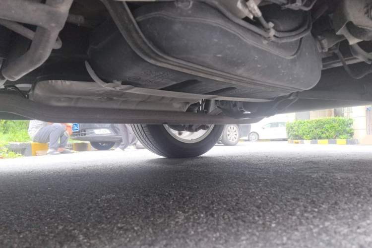 Used Haval H2 2017 Red-Label 1.5T Manual Two-Wheel-Drive Elite Model Chassis Rear Left