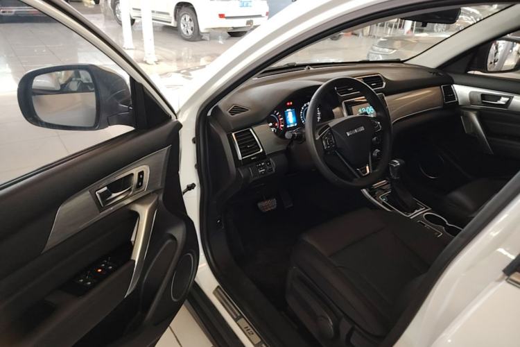 Used Haval H2 2017 Red-Label 1.5T Automatic Two-Wheel Drive Luxury Model Driver Seat