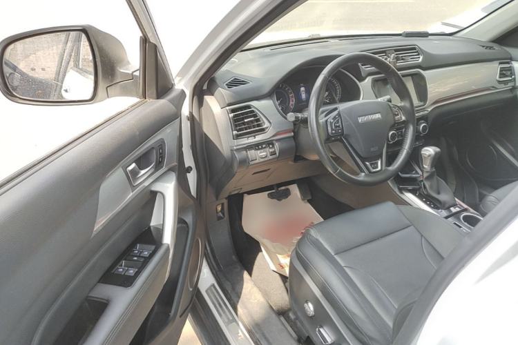 Used Haval H2 2017 Blue Label 1.5T Automatic Two-Wheel Drive Luxury Model Driver Seat