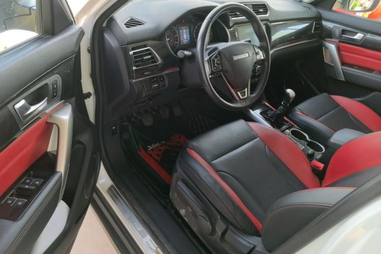 Used Haval H2 2017 Blue Label 1.5T Manual Two-Wheel Drive Elite Model Driver Seat