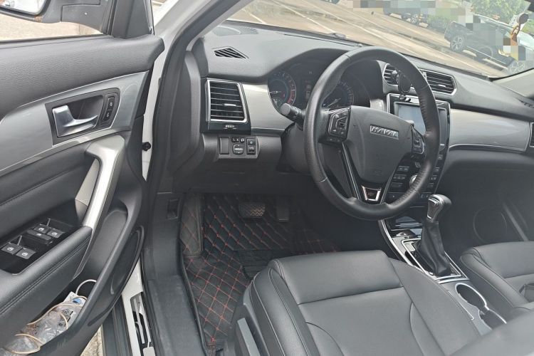 Used Haval H2 2017 Red-Label 1.5T Automatic Two-Wheel Drive Luxury Model Driver Seat