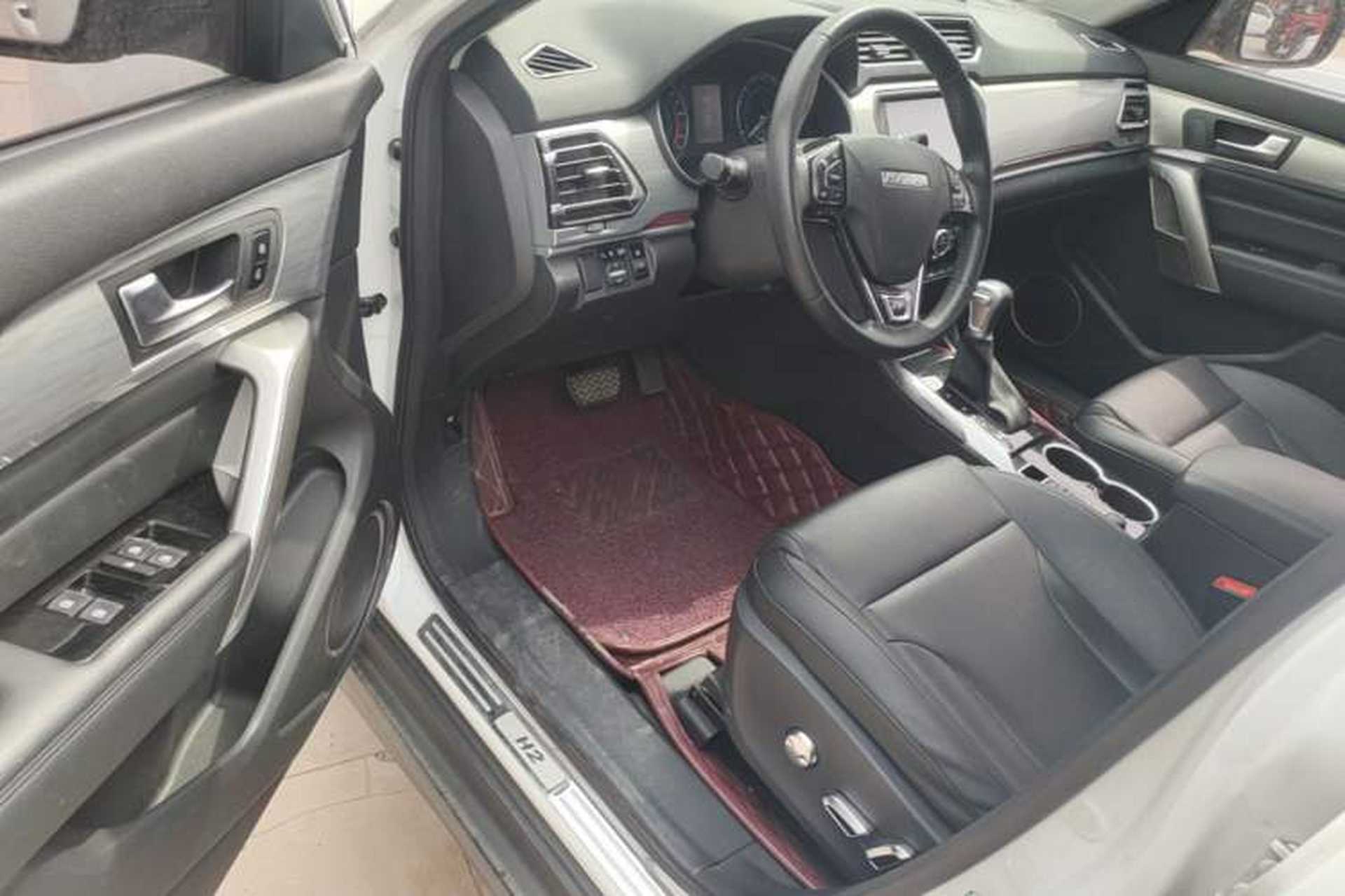 Used Haval H2 2017 Blue Label 1.5T Automatic Two-Wheel Drive Luxury Model Driver Seat