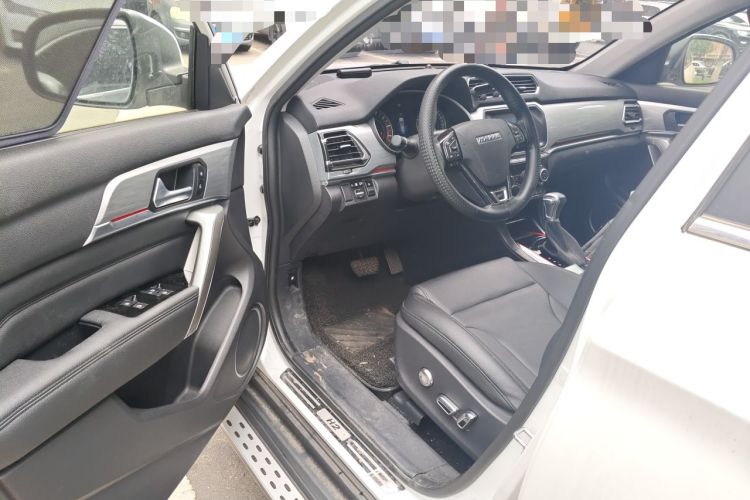 Used Haval H2 2017 Blue Label 1.5T Automatic Two-Wheel Drive Prestige Model Driver Seat