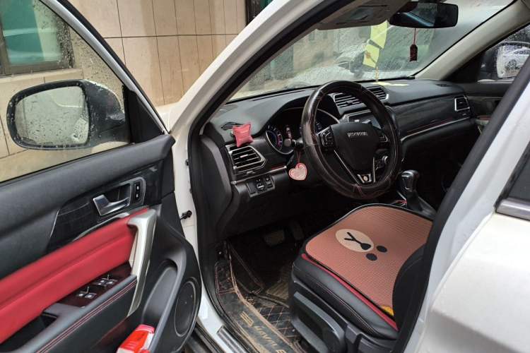 Used Haval H2 2017 Blue Label 1.5T Automatic Two-Wheel Drive Elite Model Driver Seat