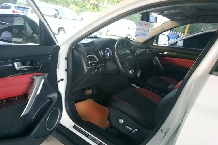 Used Haval H2 2017 Blue Label 1.5T Automatic Two-Wheel Drive Luxury Model Driver Seat