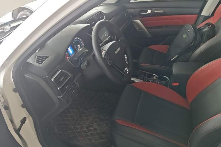 Used Haval H2 2017 Blue Label 1.5T Automatic Two-Wheel Drive Luxury Model Driver Seat