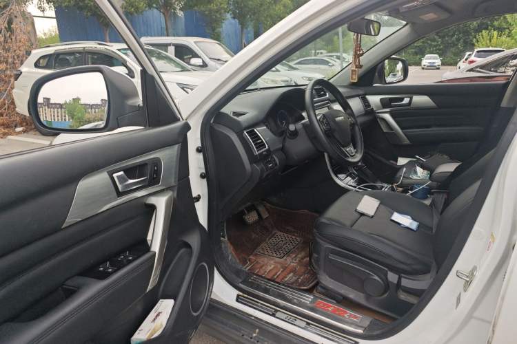 Used Haval H2 2017 Red-Label 1.5T Automatic Two-Wheel Drive Luxury Model Driver Seat