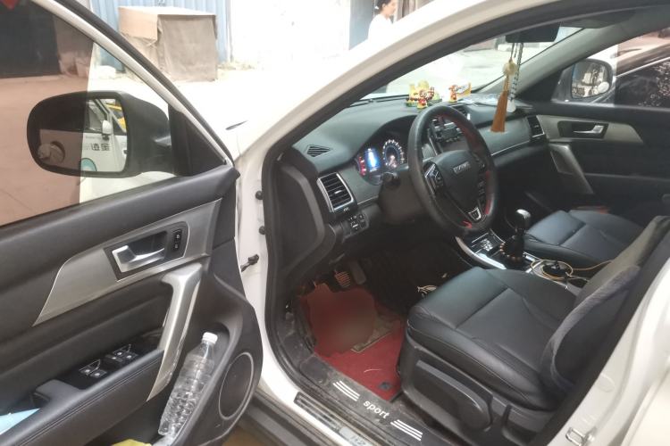 Used Haval H2 2017 Red-Label 1.5T Manual Two-Wheel Drive Luxury Model Driver Seat