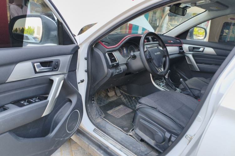 Used Haval H2 2017 Red-Label 1.5T Automatic Two-Wheel Drive Elite Model Driver Seat