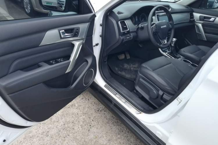 Used Haval H2 2017 Red-Label 1.5T Automatic Two-Wheel Drive Luxury Model Driver Seat