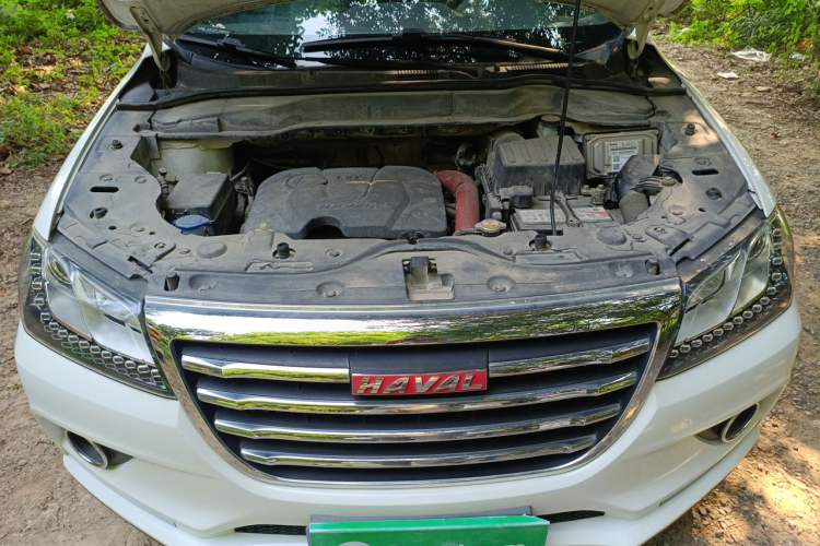Used Haval H2 2017 Red-Label 1.5T Manual Two-Wheel-Drive Elite Model Engine Bay