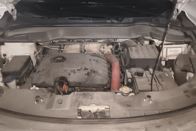 Used Haval H2 2017 Blue Label 1.5T Manual Two-Wheel Drive Elite Model Engine Bay