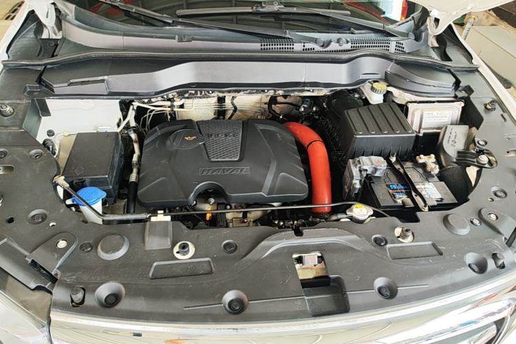 Used Haval H2 2017 Red-Label 1.5T Manual Two-Wheel-Drive Elite Model Engine Bay