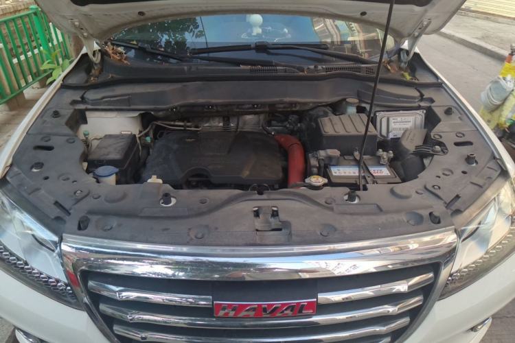 Used Haval H2 2017 Red-Label 1.5T Manual Two-Wheel Drive Luxury Model Engine Bay