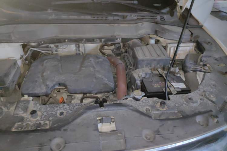 Used Haval H2 2017 Red-Label 1.5T Manual Two-Wheel-Drive Elite Model Engine Bay