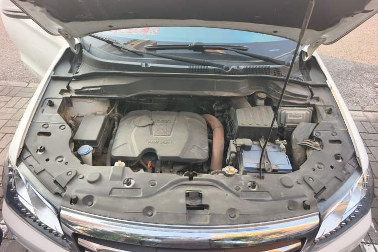 Used Haval H2 2017 Red-Label 1.5T Manual Two-Wheel Drive Comfort Model Engine Bay