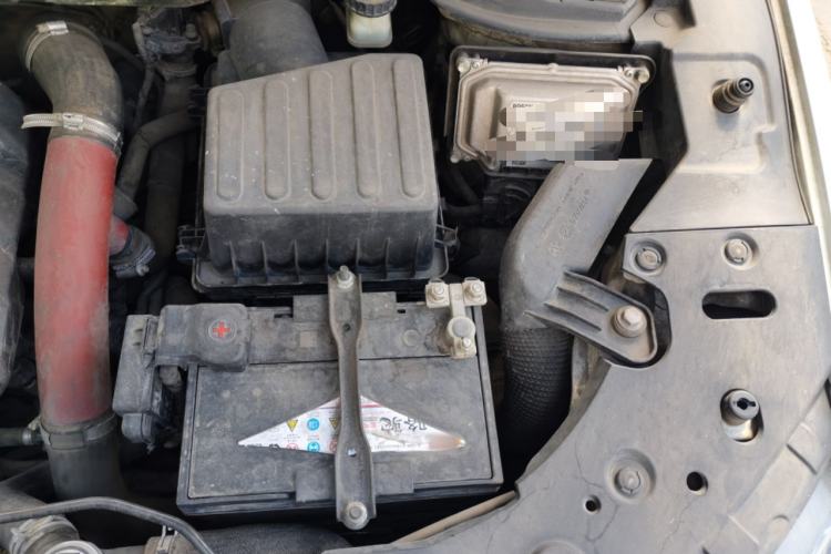 Used Haval H2 2017 Red-Label 1.5T Automatic Two-Wheel Drive Elite Model Engine Bay Left