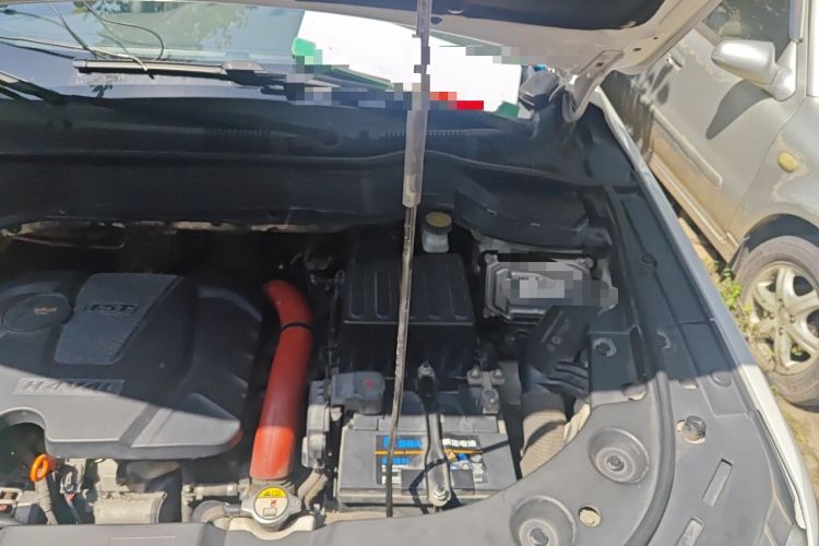Used Haval H2 2017 Blue Label 1.5T Manual Two-Wheel Drive Luxury Model Engine Bay Left