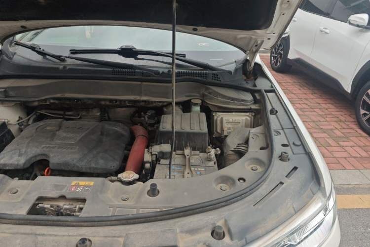 Used Haval H2 2017 Blue Label 1.5T Manual Two-Wheel Drive Elite Model Engine Bay Left