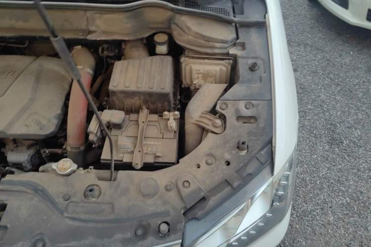 Used Haval H2 2017 Red-Label 1.5T Automatic Two-Wheel Drive Elite Model Engine Bay Left