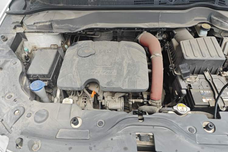 Used Haval H2 2017 Red-Label 1.5T Automatic Two-Wheel Drive Luxury Model Engine Bay