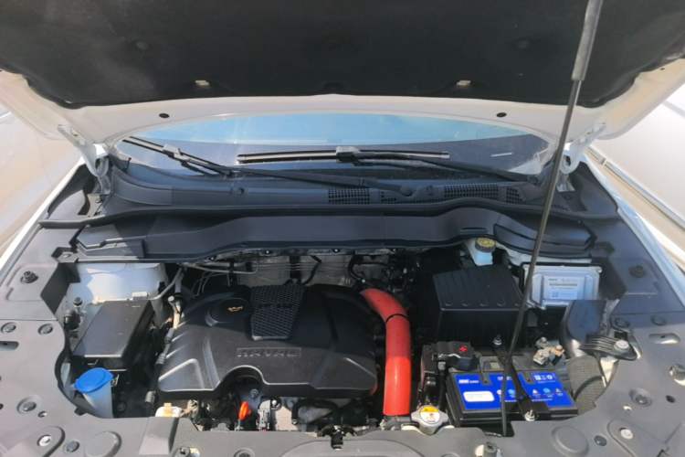 Used Haval H2 2017 Red-Label 1.5T Manual Two-Wheel-Drive Elite Model Engine Bay