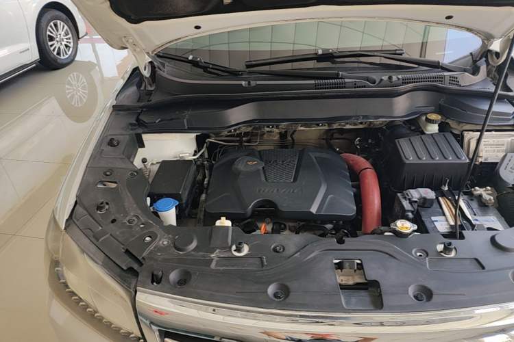 Used Haval H2 2017 Red-Label 1.5T Manual Two-Wheel Drive Comfort Model Engine Bay Right