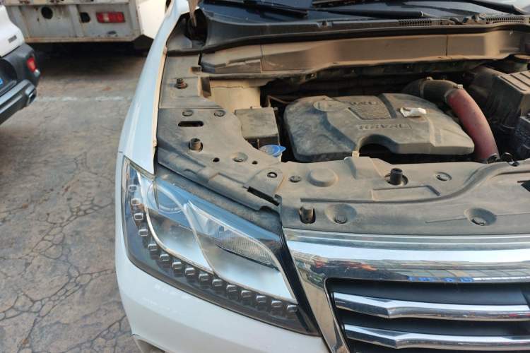 Used Haval H2 2017 Red-Label 1.5T Automatic Two-Wheel Drive Luxury Model Engine Bay Right
