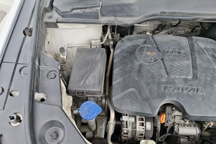 Used Haval H2 2017 Blue Label 1.5T Automatic Two-Wheel Drive Luxury Model Engine Bay Right