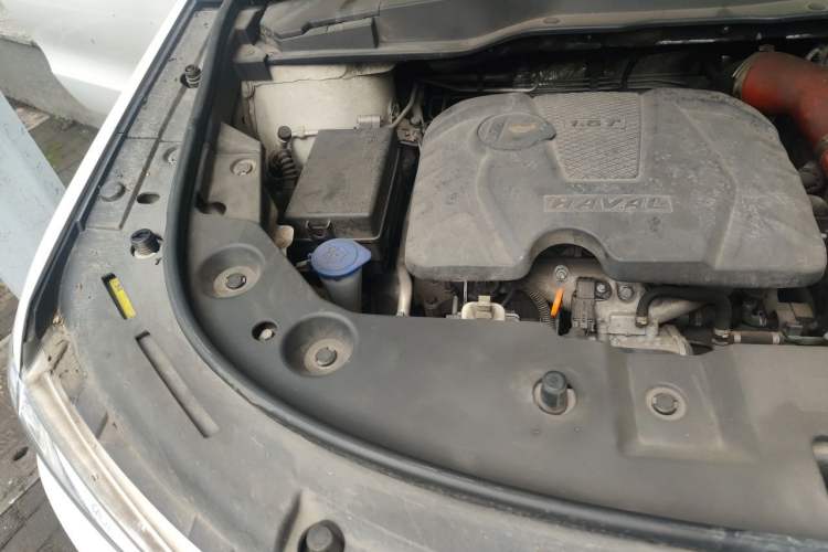 Used Haval H2 2017 Blue Label 1.5T Automatic Two-Wheel Drive Prestige Model Engine Bay Right