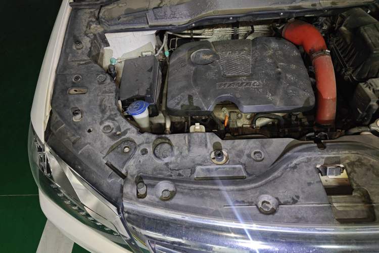 Used Haval H2 2017 Red-Label 1.5T Automatic Two-Wheel Drive Luxury Model Engine Bay Right