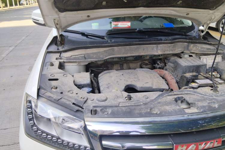 Used Haval H2 2017 Red-Label 1.5T Manual Two-Wheel Drive Comfort Model Engine Bay Right