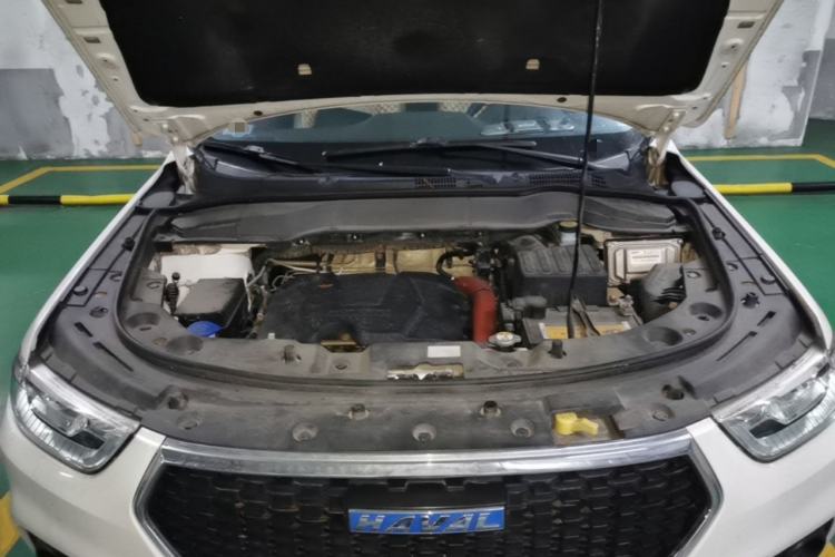 Used Haval H2 2017 Blue Label 1.5T Manual Two-Wheel Drive Luxury Model Engine Bay