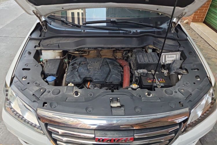 Used Haval H2 2017 Red-Label 1.5T Manual Two-Wheel Drive Luxury Model Engine Bay