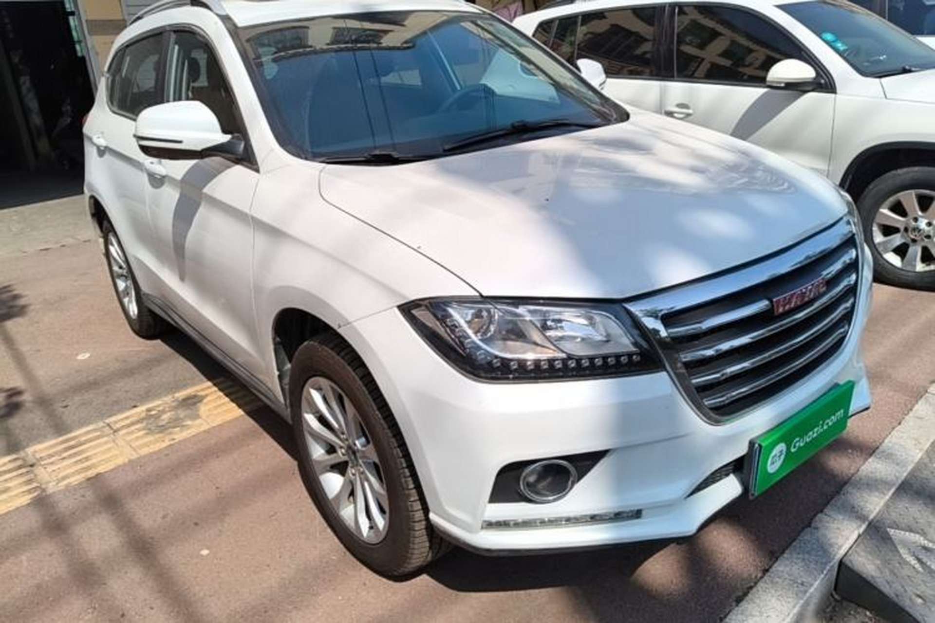 Used Haval H2 2017 Red-Label 1.5T Manual Two-Wheel Drive Luxury Model Exterior 1