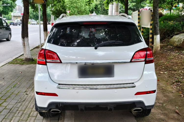 Used Haval H2 2017 Red-Label 1.5T Manual Two-Wheel-Drive Elite Model Exterior 1