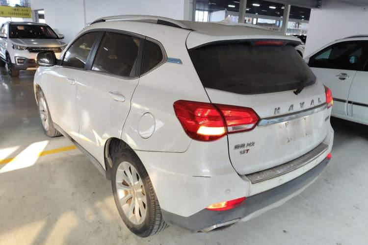 Used Haval H2 2017 Blue Label 1.5T Manual Two-Wheel Drive Elite Model Exterior 2