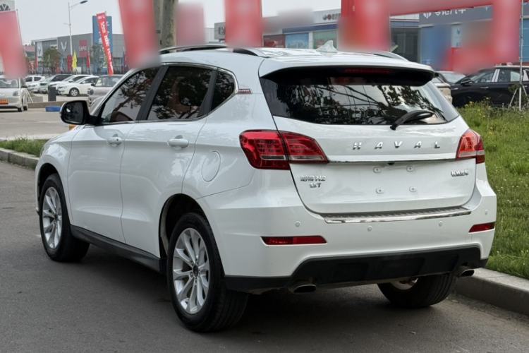 Used Haval H2 2017 Red-Label 1.5T Manual Two-Wheel-Drive Elite Model Exterior 2